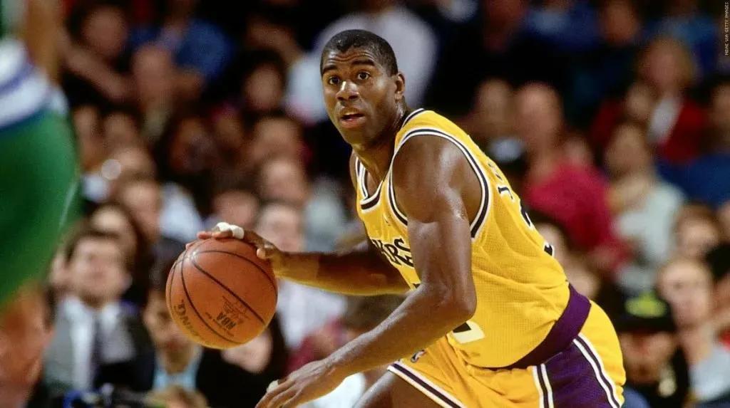 哪些nba籃球明星厲害(美媒FW列出了NBA歷史上最偉大的20名控球后衛(wèi)，歐文第19名)