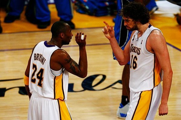 改變NBA格局的兩次季中交易