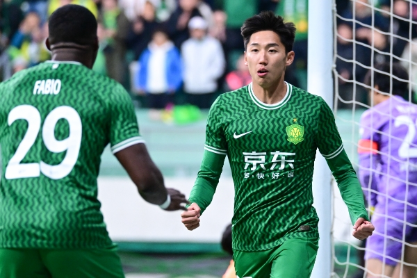 北京國(guó)安主場(chǎng)6-0大勝青島海牛